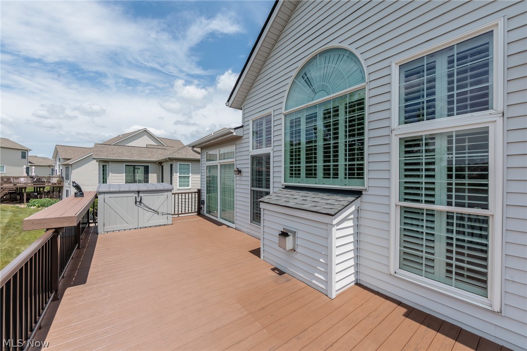 Country Lakes At Fox Meadows - Residential
