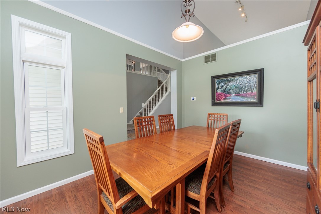 Country Lakes At Fox Meadows - Residential