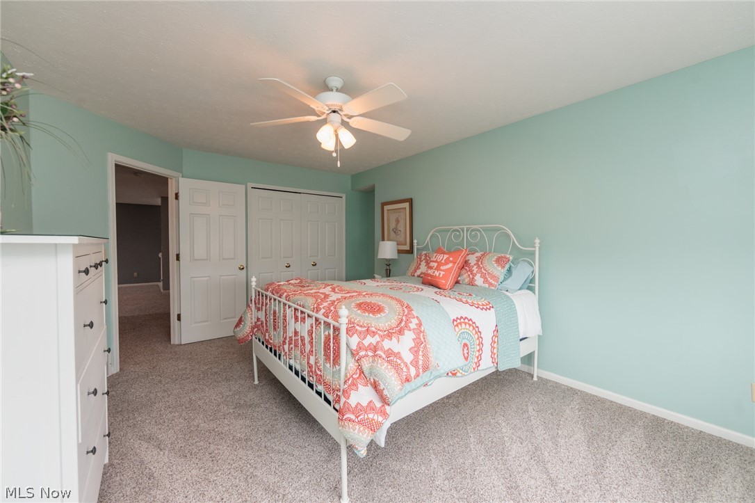 Country Lakes At Fox Meadows - Residential