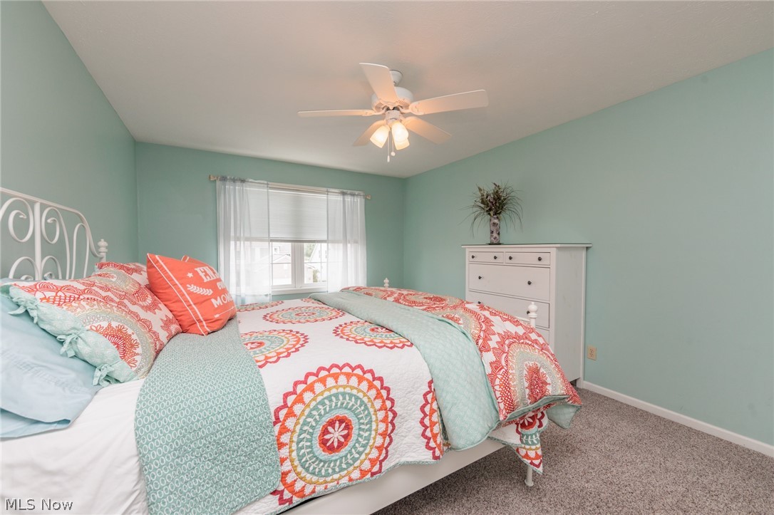 Country Lakes At Fox Meadows - Residential