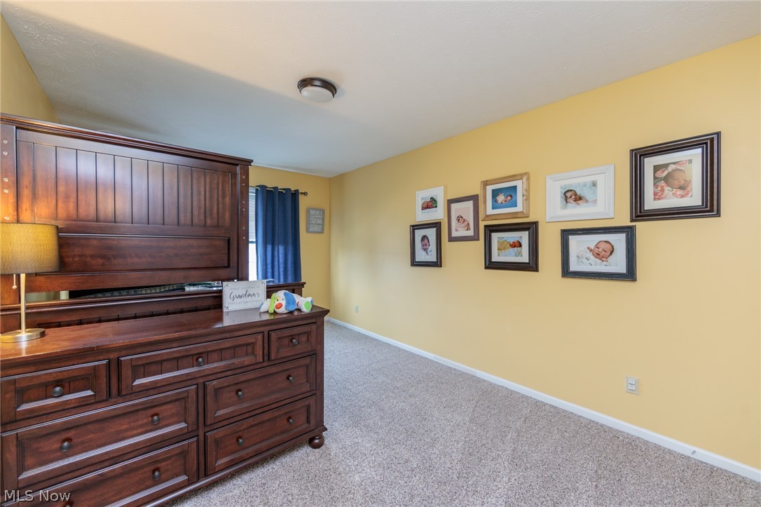 Country Lakes At Fox Meadows - Residential