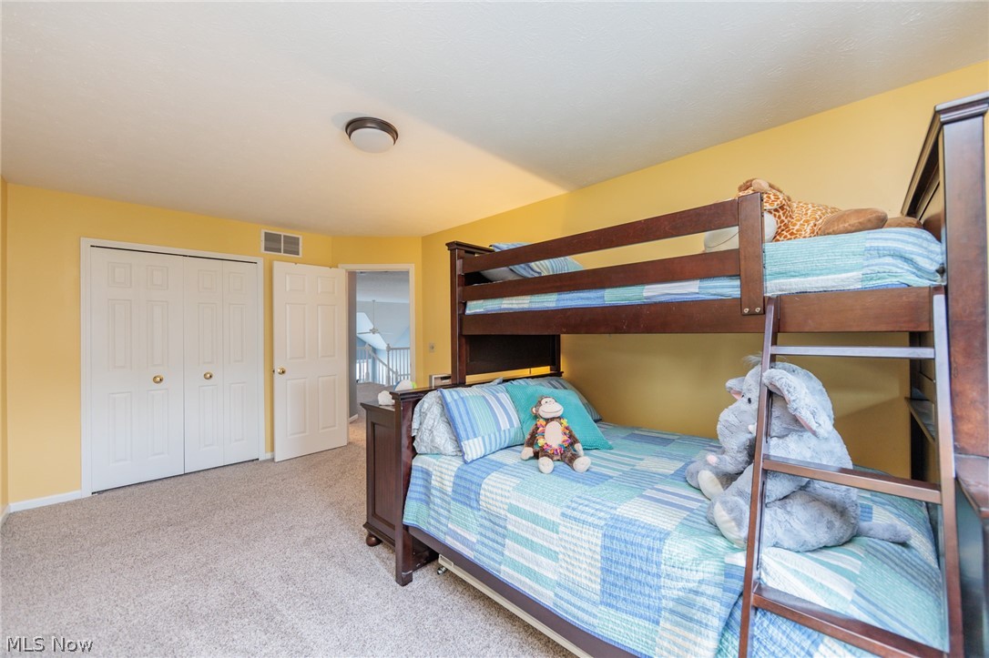 Country Lakes At Fox Meadows - Residential
