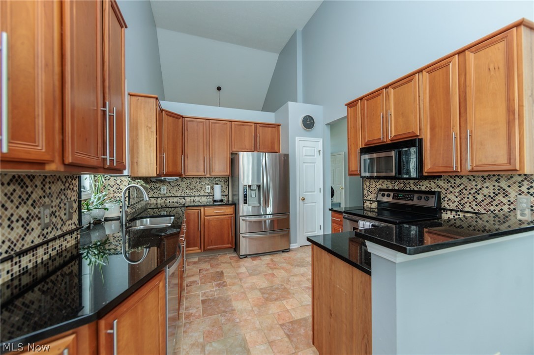 Country Lakes At Fox Meadows - Residential