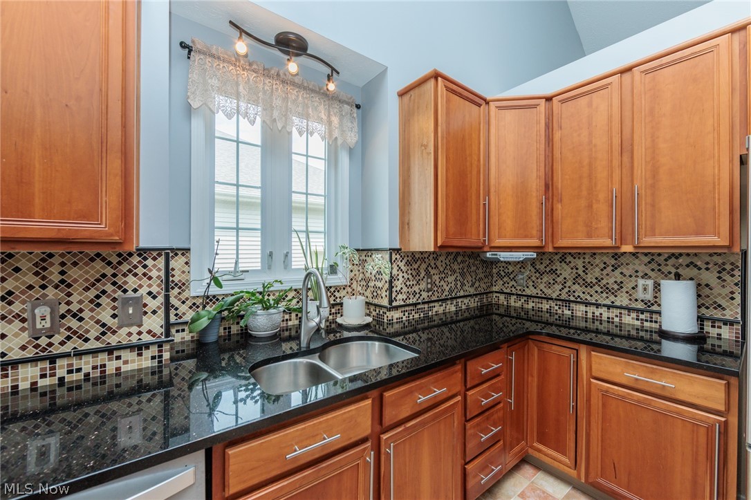 Country Lakes At Fox Meadows - Residential
