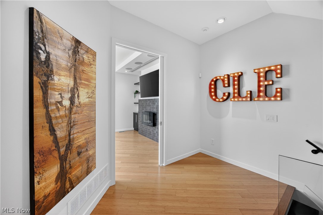 27 Coltman - Residential