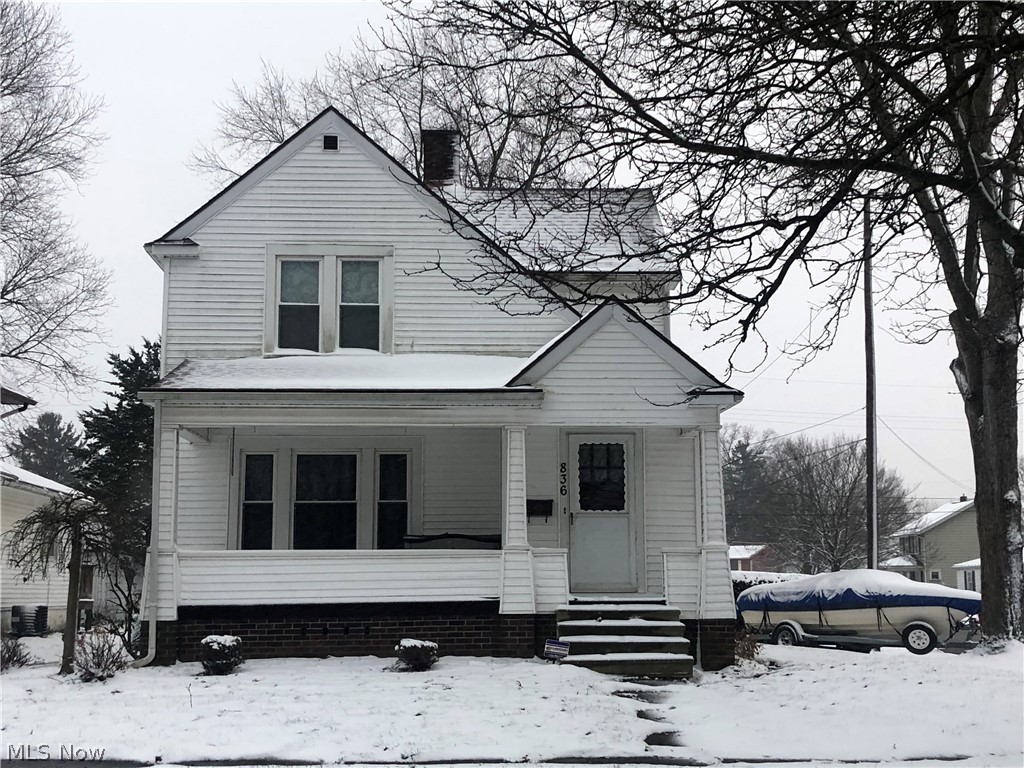 It's beginning to look alot like Christmas! Wrap this one up! Perfect to settle into! Maintenance-free exterior with a beautiful back porch, fenced yard and 2-car garage. Inside you can lust over the cooks kitchen with first floor laundry nearby. Living room with fireplace and also a fireplace in the family room - all on the main floor. Upstairs you will love the large master suite with its own bath and walk-in closet. Two additional bedrooms upstairs. Make this year extra special!