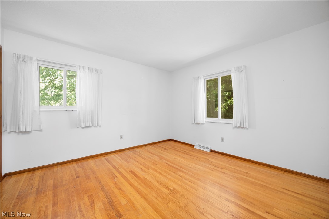 Hinckley Lake Homes - Residential