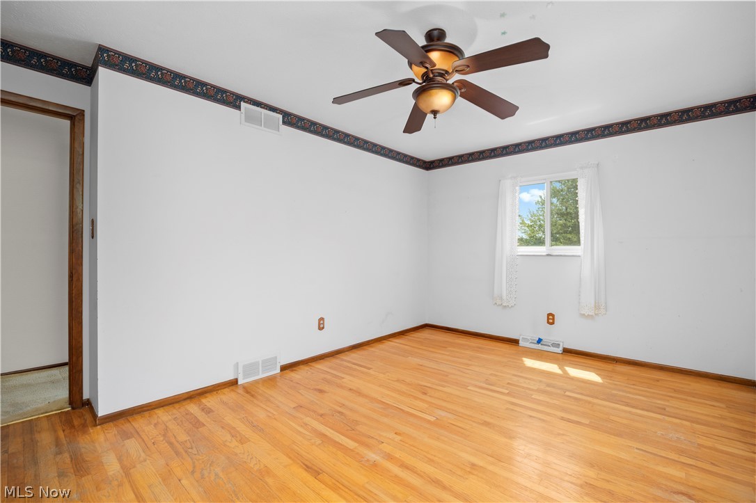 Hinckley Lake Homes - Residential