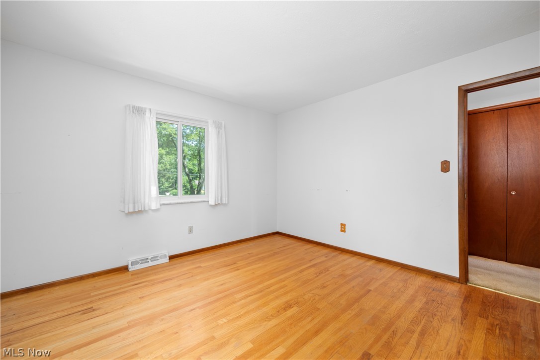 Hinckley Lake Homes - Residential