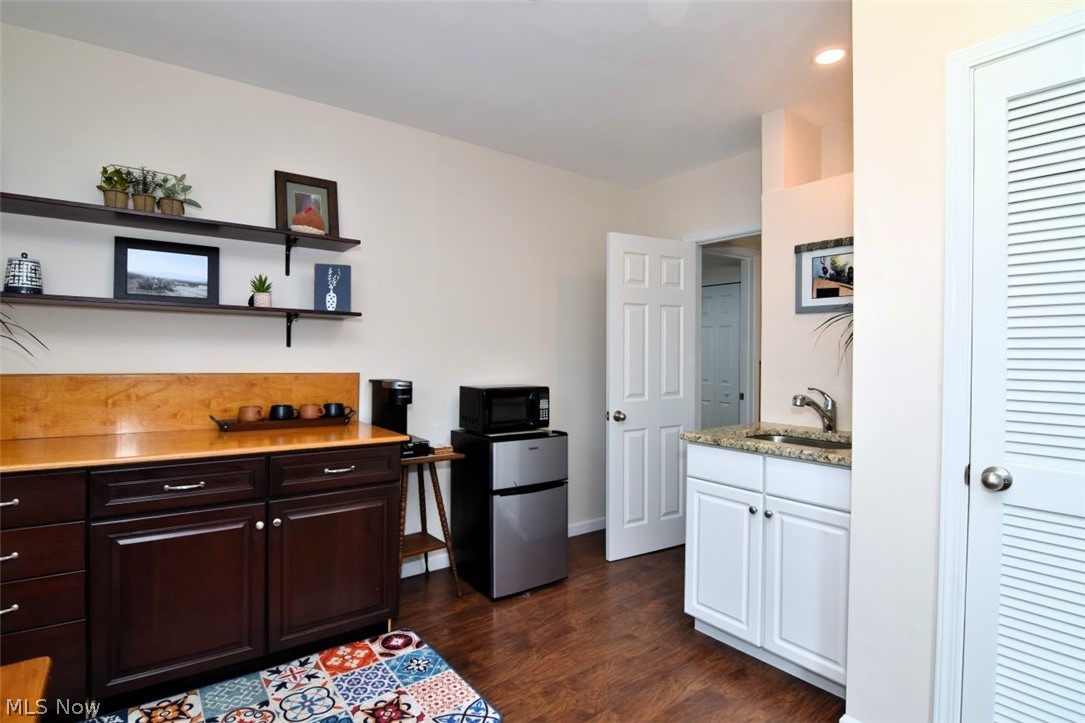 S H Kleinman Realty Co Sherida - Residential