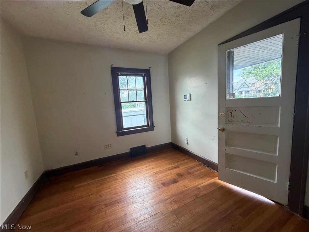 Garfield Blvd - Residential