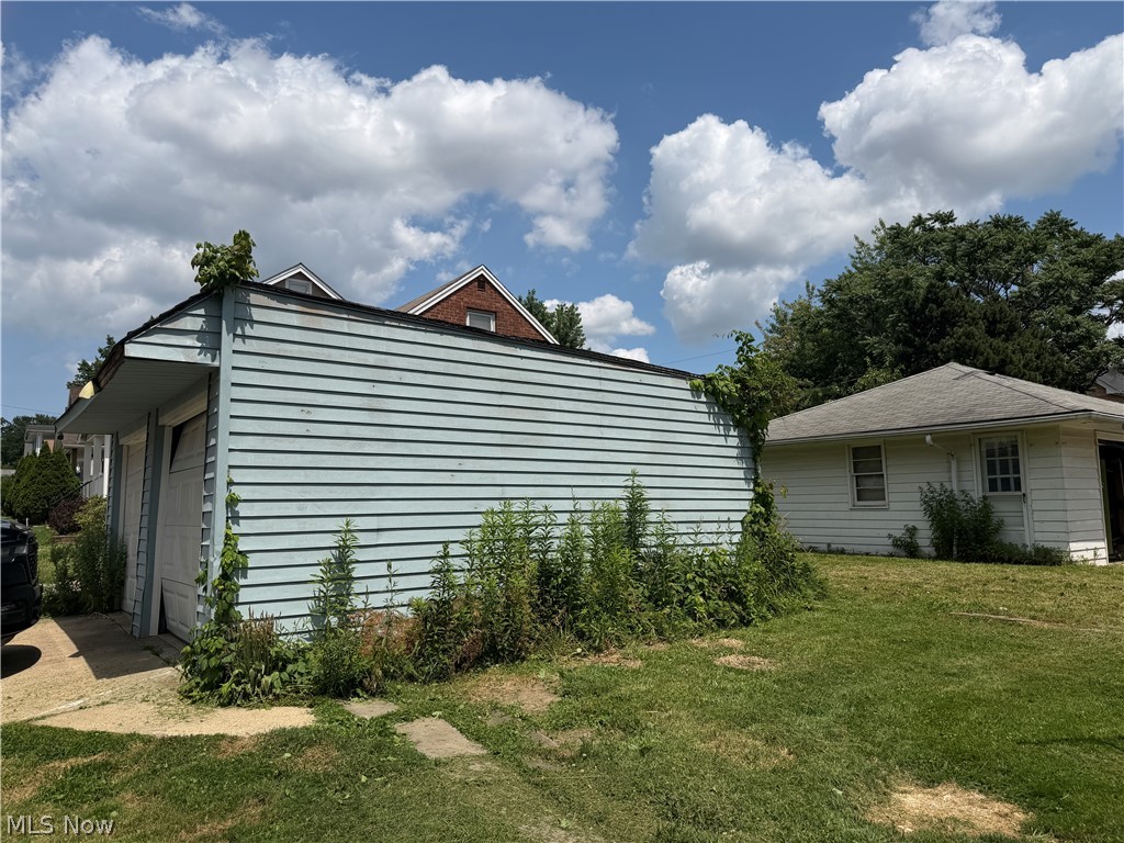 Garfield Blvd - Residential