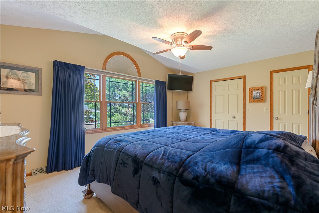 Pines Hollow - Residential