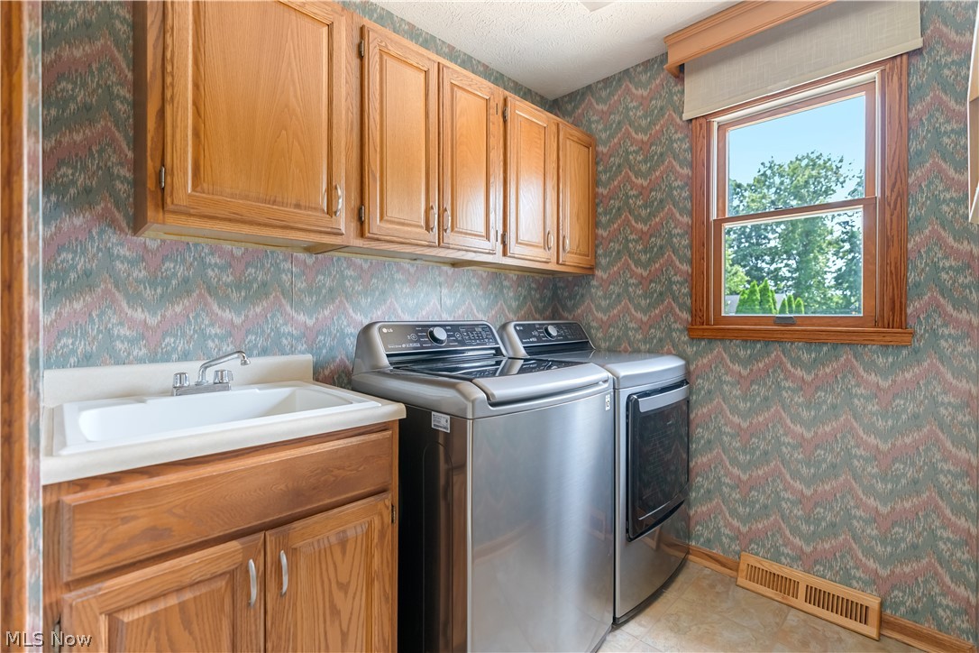 Pines Hollow - Residential