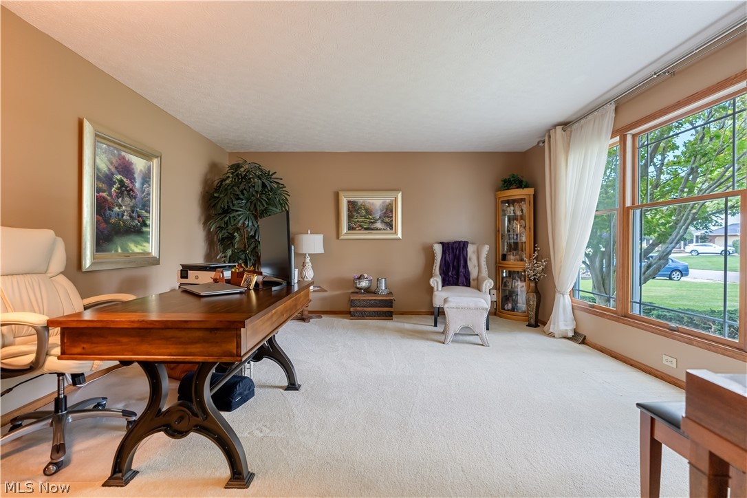 Pines Hollow - Residential