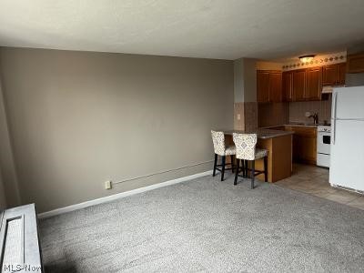 Lake House Condo - Residential