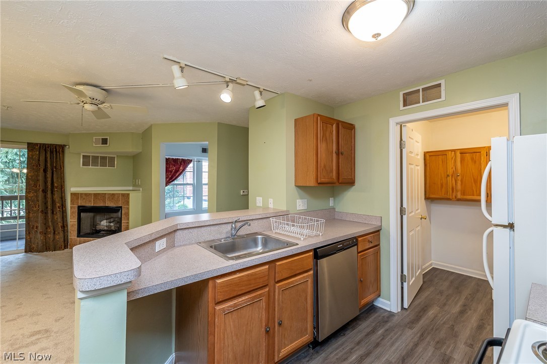 Chandlers Lane Condo - Residential