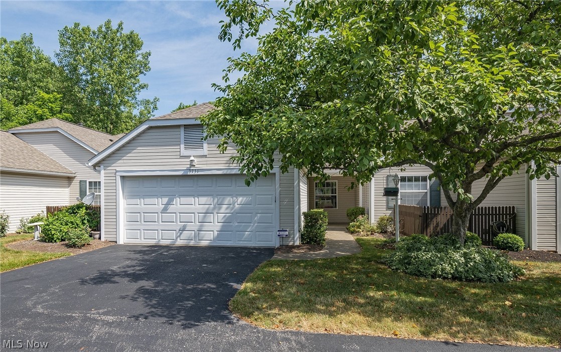 Woodbury Condo - Residential