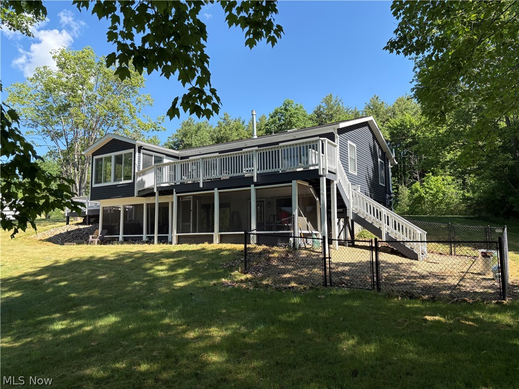 Roaming Rock - Residential