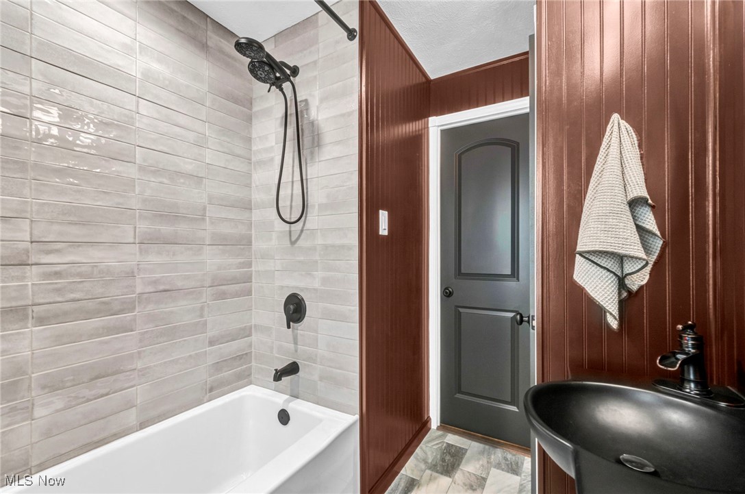 Suburban Dev Cos Crofton Over - Residential