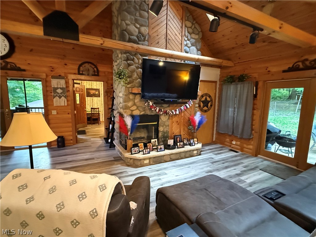 LAKE BUCKHORN - Residential