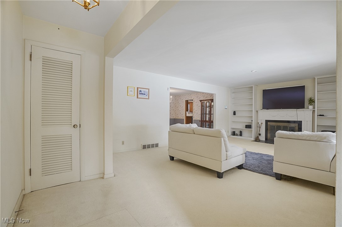Kenilworth Manor - Residential