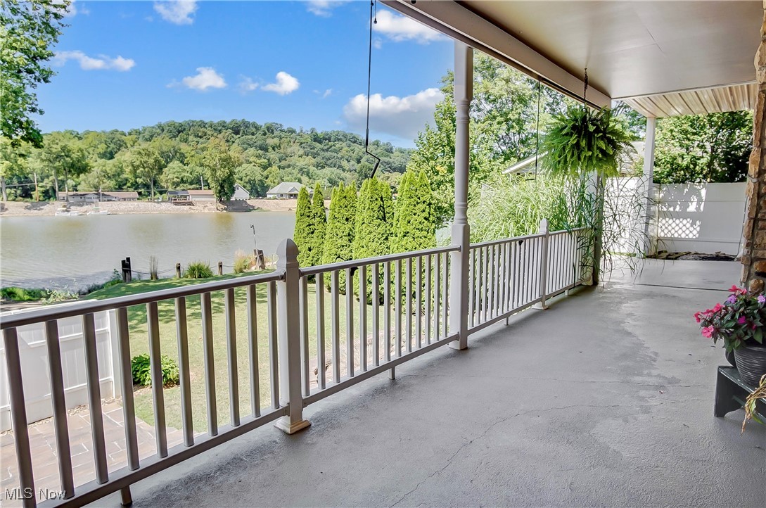 Riverview Manor - Residential