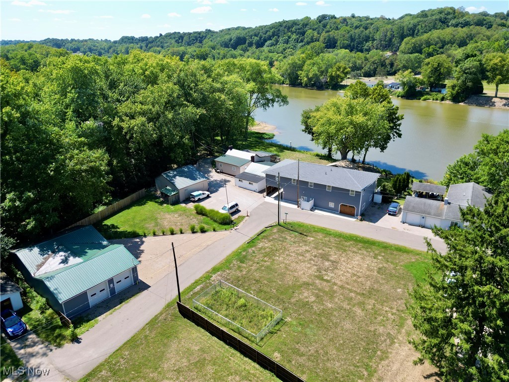 Riverview Manor - Residential