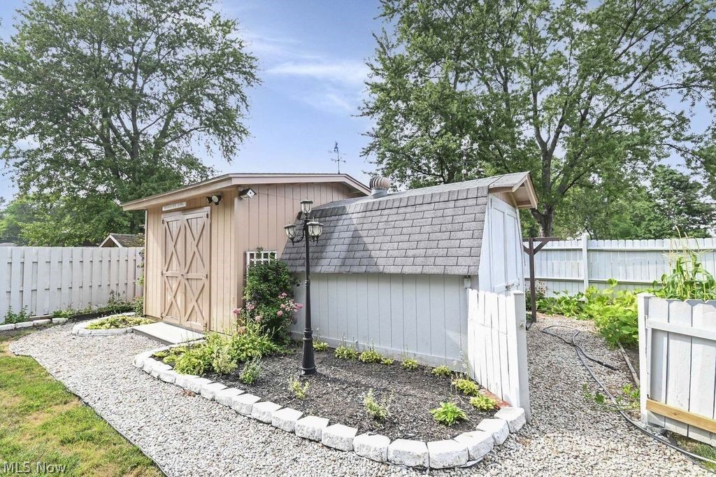 Wesley Land Cos 01 - Residential