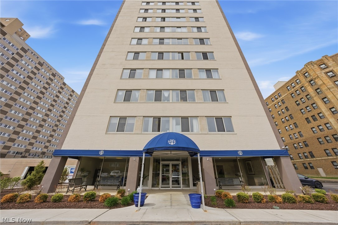 Welcome to Marine Towers East! This updated 1-bedroom, 1-bath condo on the 10th floor offers great Lake Erie views you’ll appreciate every day!
The layout is open and functional, with an easy flow between the kitchen and living space. The updated kitchen features a huge center island, stainless steel appliances, and plenty of workspace.. The bathroom includes a walk-in shower, and the unit is clean, updated, and move-in ready. Large windows fill the space with natural light, complemented by custom blinds for added style and privacy. 
Marine Towers East is a pet-friendly building known for its low-maintenance lifestyle and well-rounded amenities, including an in-ground pool, parking garage (garage space available for $50/month), designated dog area, outdoor picnic spaces, laundry on every floor, plus a rooftop deck and top-floor party room with sweeping views of both the lake and downtown Cleveland.
Conveniently located near Edgewater Beach, downtown Cleveland, and a variety of local restaurants, you’re never far from anything you need.
If you’ve been looking for an updated, easy-living condo with lake views and solid amenities in a great location, this one is worth a look.
Special assessment for HVAC will be paid in full through escrow at the time of closing.