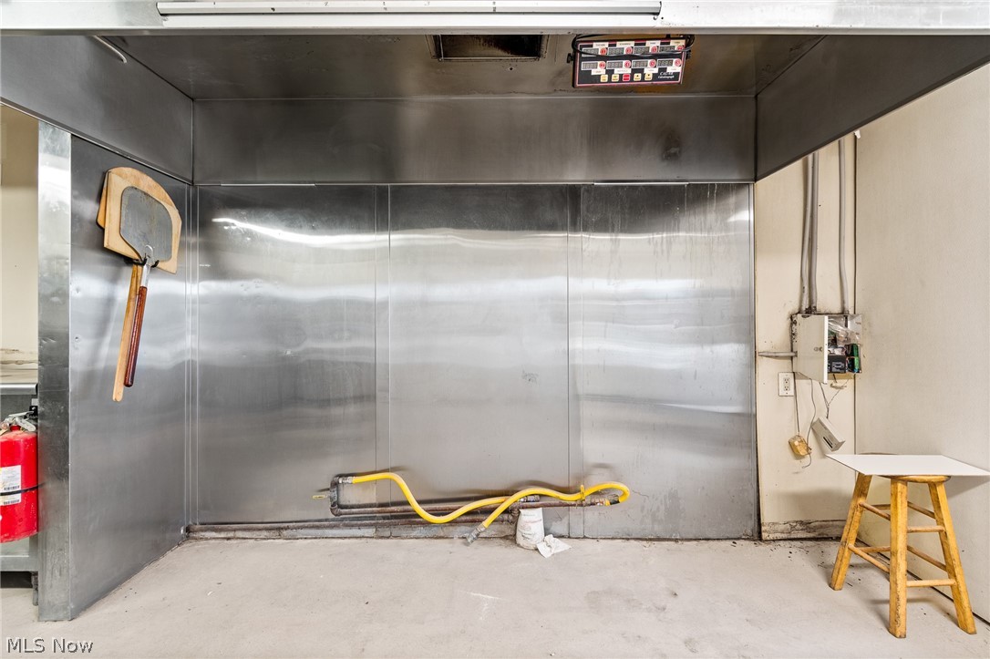 Massillon - Commercial Sale