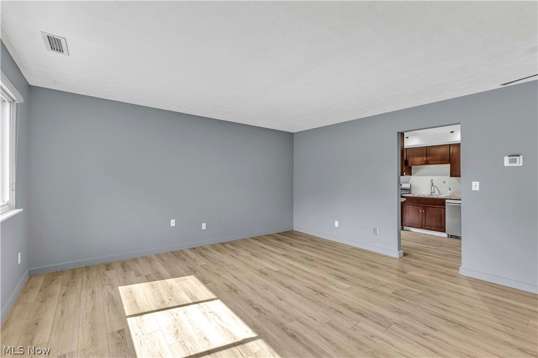 Lake Falls Condo - Residential