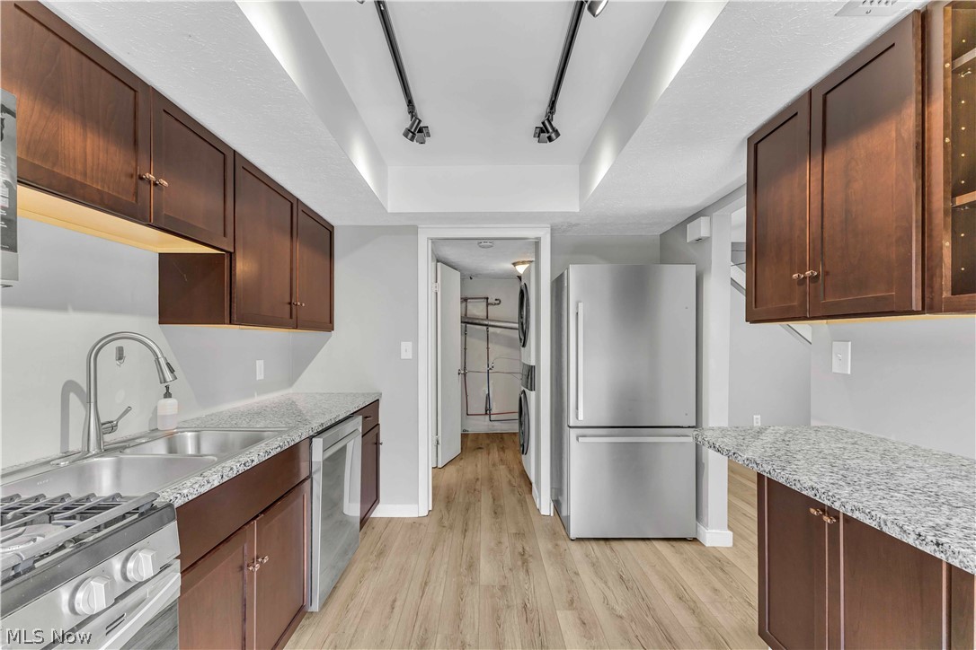 Lake Falls Condo - Residential