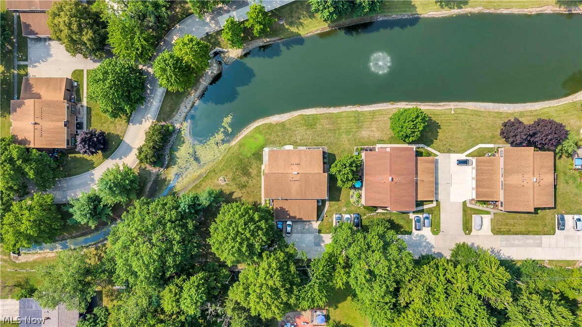 Lake Falls Condo - Residential