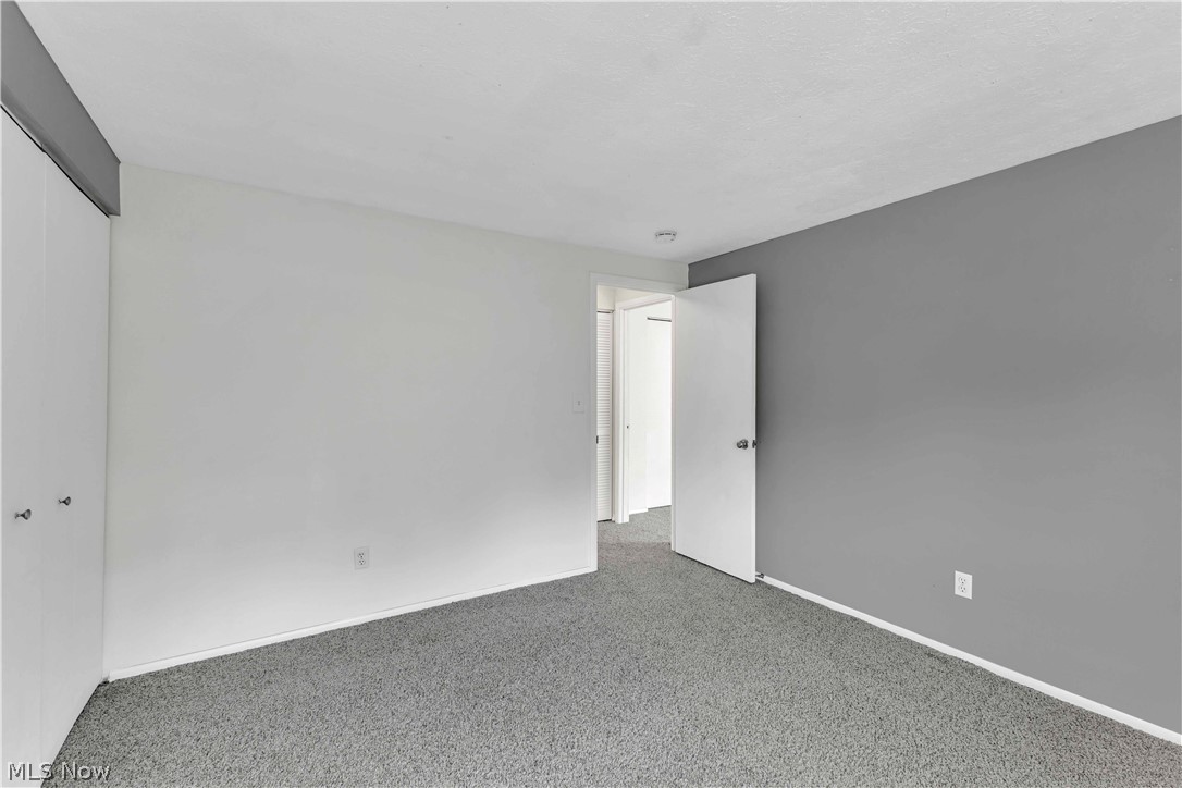 Lake Falls Condo - Residential