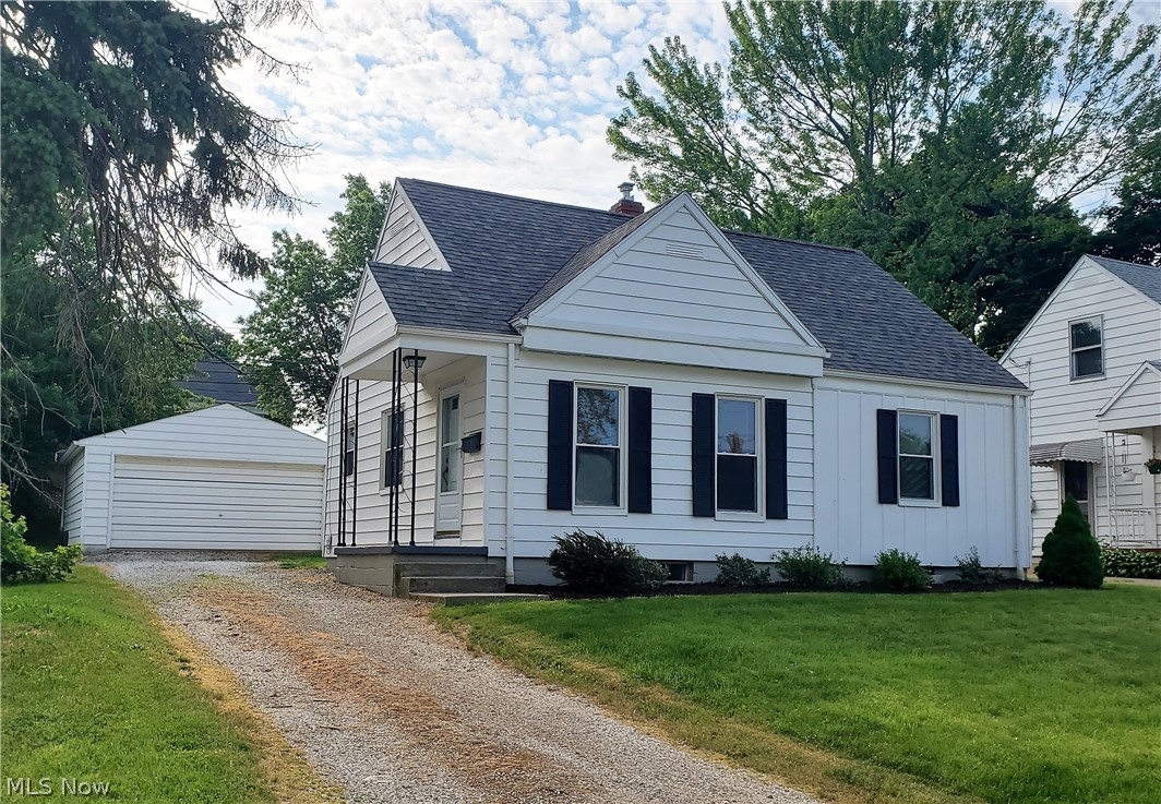 Meticulously maintained and super clean & cute!  Move in ready 2 bedroom ranch offers fresh paint, updated bathroom, nice partially finished basement.  Other updates include Air Conditioning - 2018, Electrical updated and new carpet – 2017; Hot Water Tank – 2016,  Windows replaced – 2011, Roof - 2008.
Don't wait on this gem!