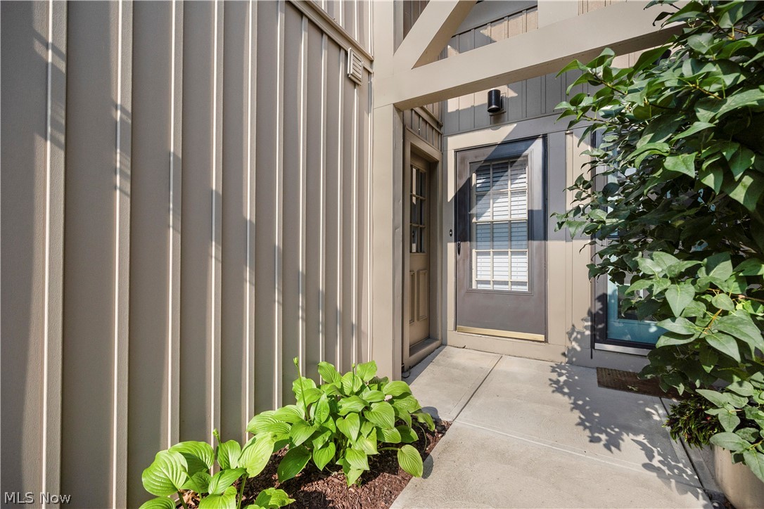 Landings Condo - Residential