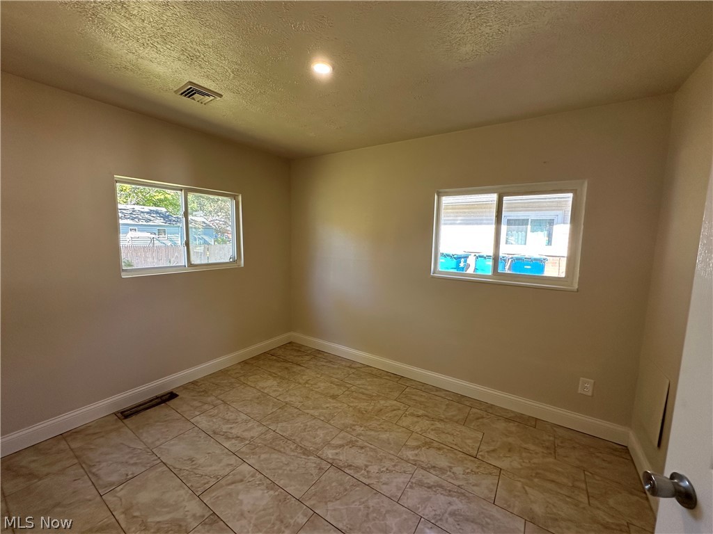 Colonial Heights - Residential Lease