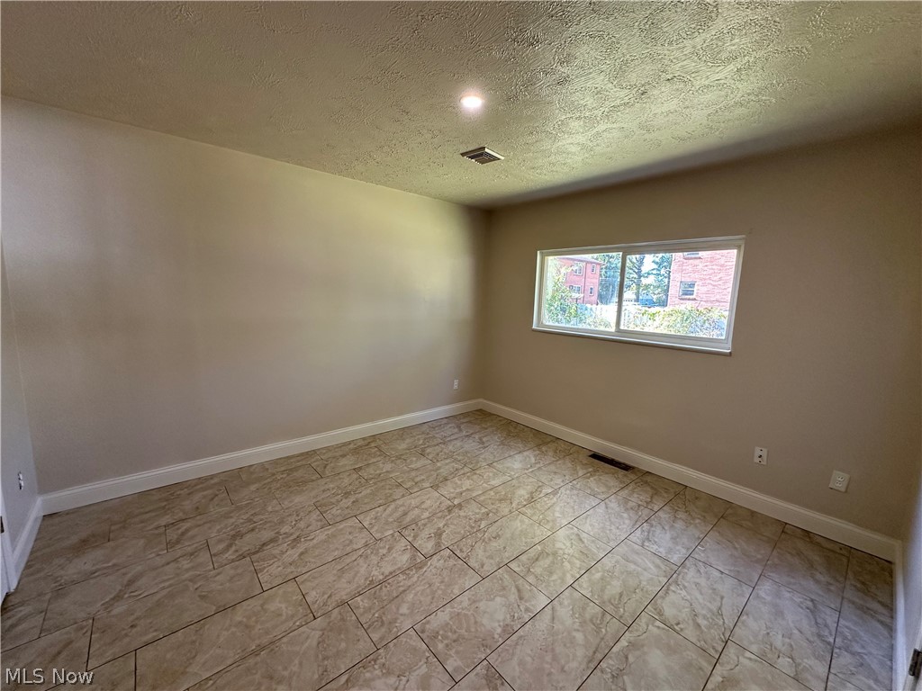 Colonial Heights - Residential Lease