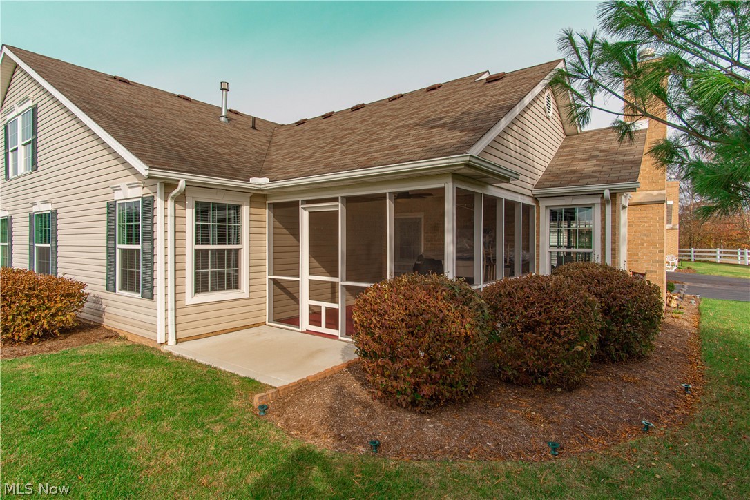 Villas/Stonebridge Condos - Residential