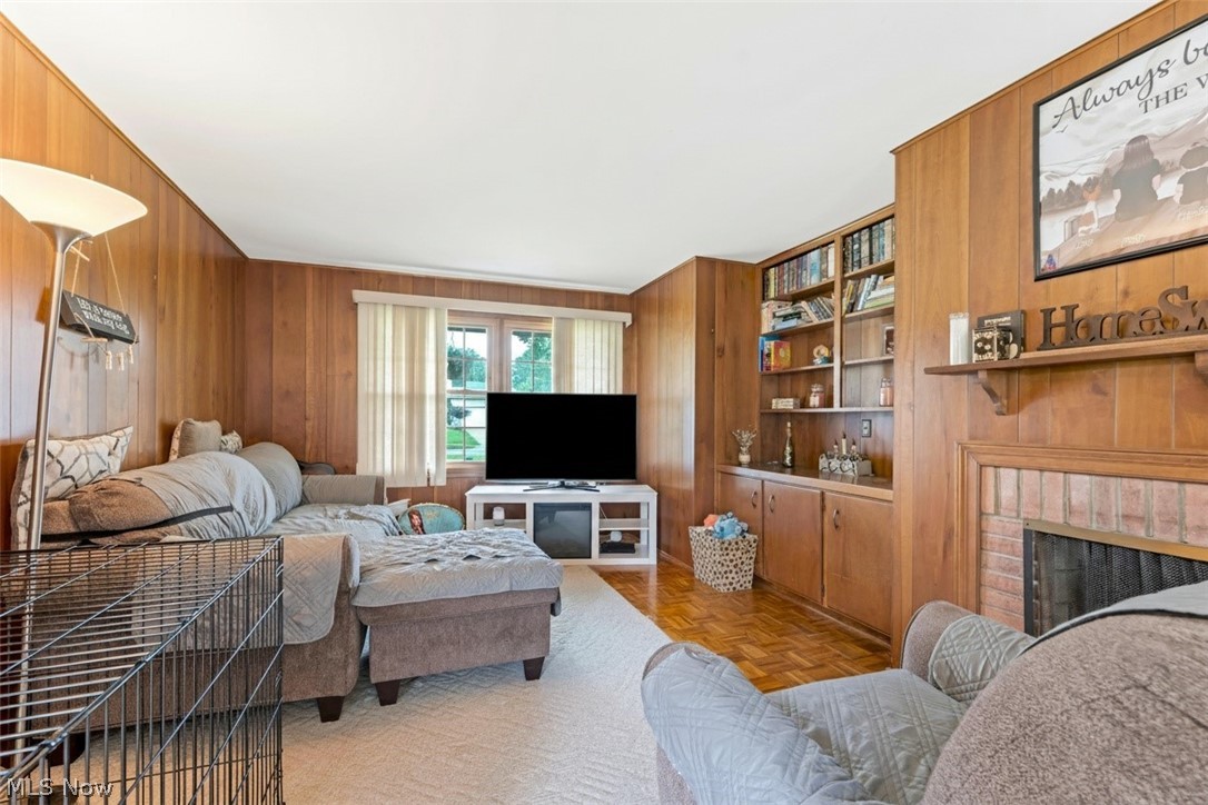 Applewood Acres - Residential