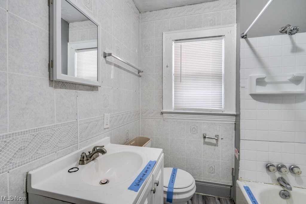 G M & Hicks & H C Kings - Residential