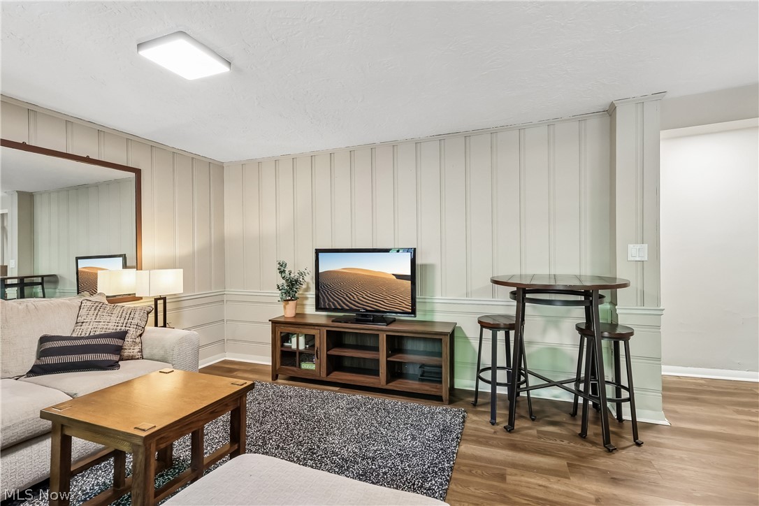 Akron Homes - Residential