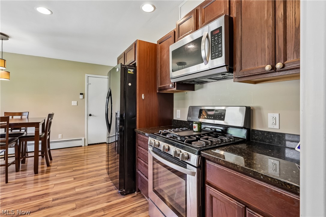 Akron Homes - Residential