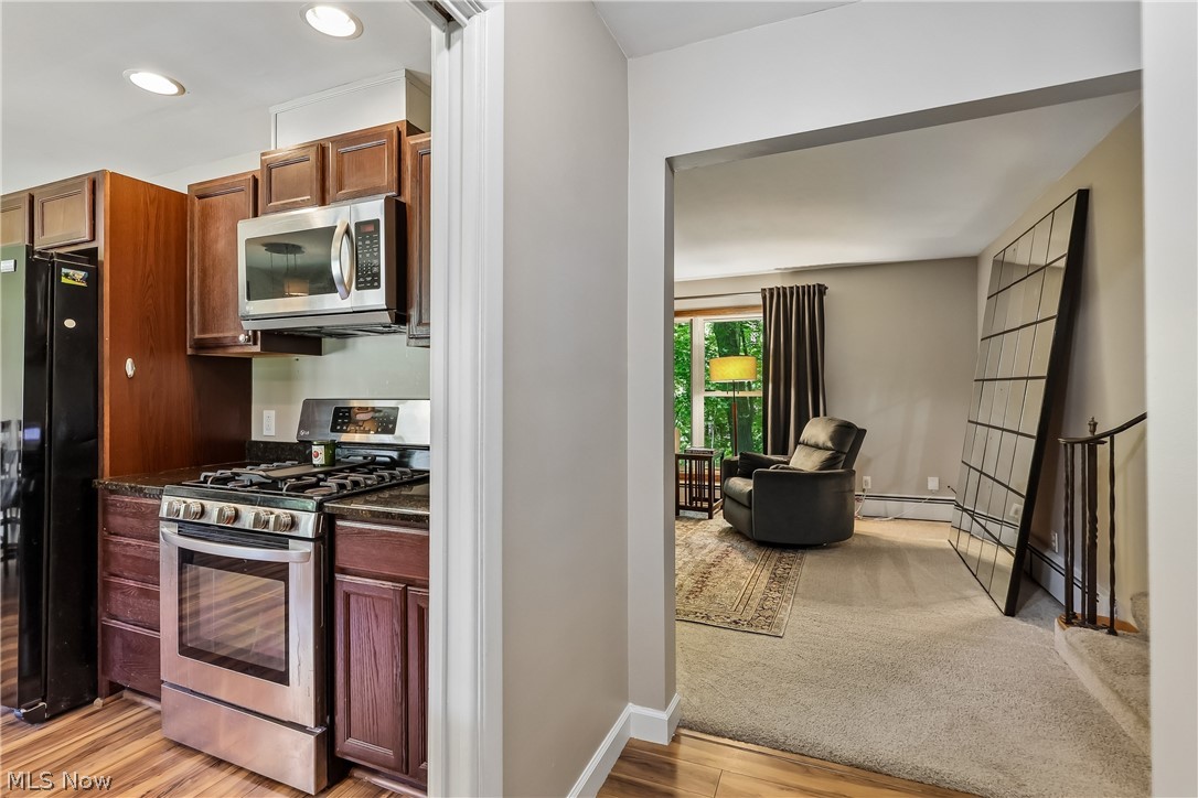 Akron Homes - Residential