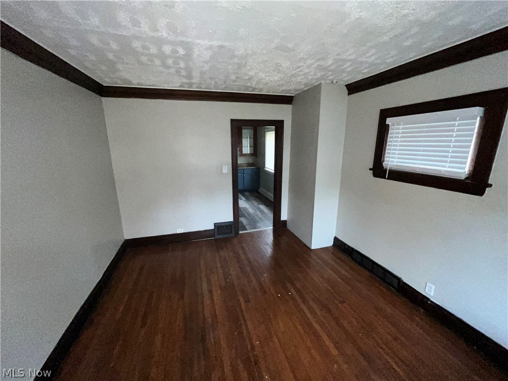 Brugge Farms - Residential Income