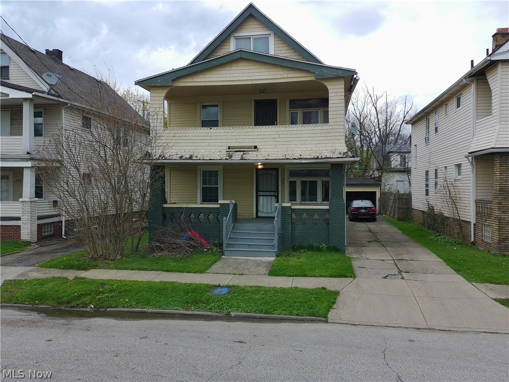 Brugge Farms - Residential Income