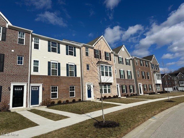 Bright and sunny, modern townhome in the Woodridge School District! Conveniently located in the Valley with parks, shops and restaurants nearby. Enter through the lower level to a spacious family room.  The main level offers a huge open concept family room, dining area and stunning, well appointed kitchen.  Upper lever with a large primary suite has a huge walk in closet and fabulous en suite bath offering double vanity and large walk in shower with double shower heads.  Down the hall are 2 nicely sized bedrooms with good closet space, a full bath, and laundry.  All this plus a 2 car attached garage as well! Dont miss this one! All adult occupants must apply online.Rental Qualification Checklist:
-Credit score: 600+ 
-No recent bankruptcy.
-No eviction history & no criminal history (involving sex, drugs or violence)
-Stable employment (must provide current pay stubs)
-Monthly gross income must be at least 2.5 X Monthly Rent
-First months rent, security deposit, renters insurance, and transferred utilities required prior to move in.