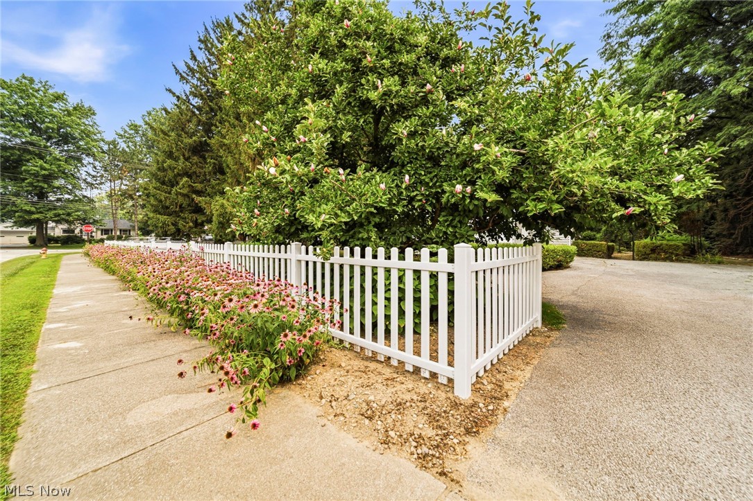 Center Pointe 08 - Residential