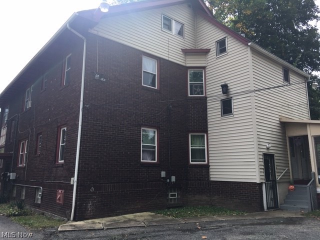 City Youngstown - Residential Lease